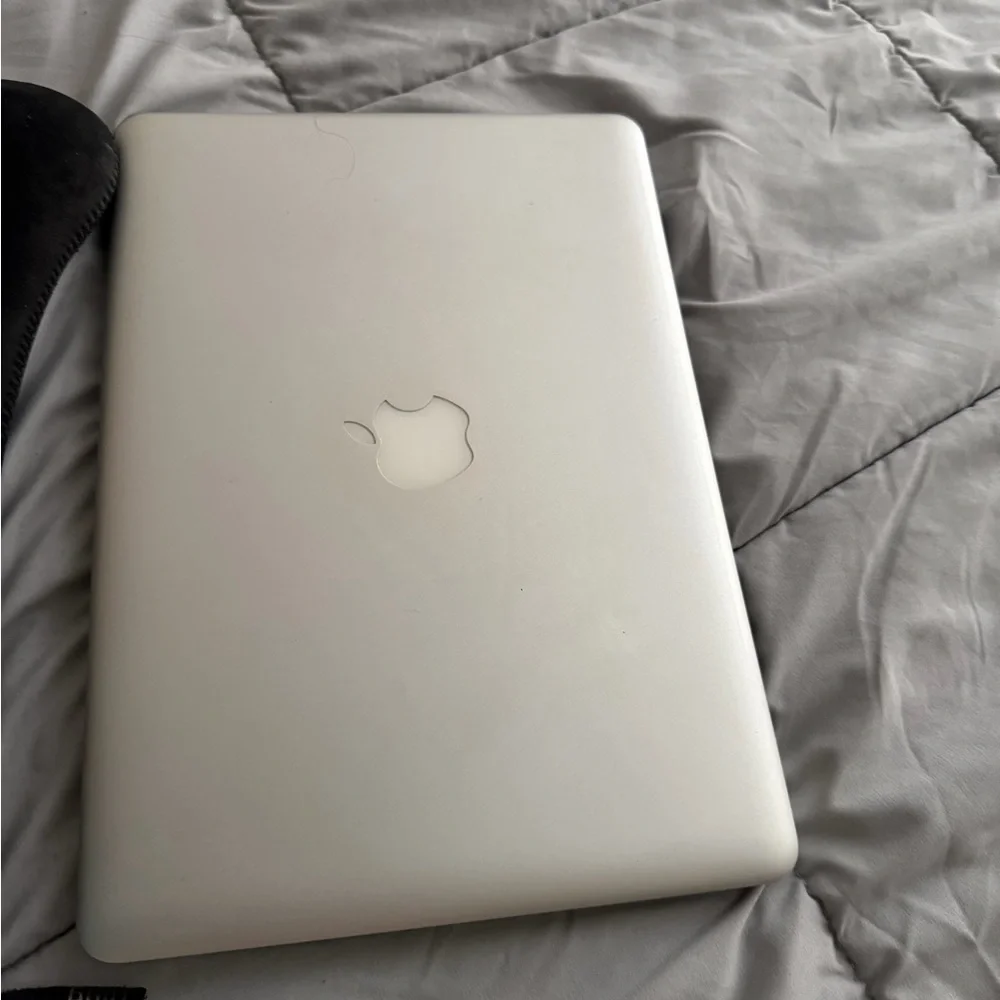 Apple Silver Laptop